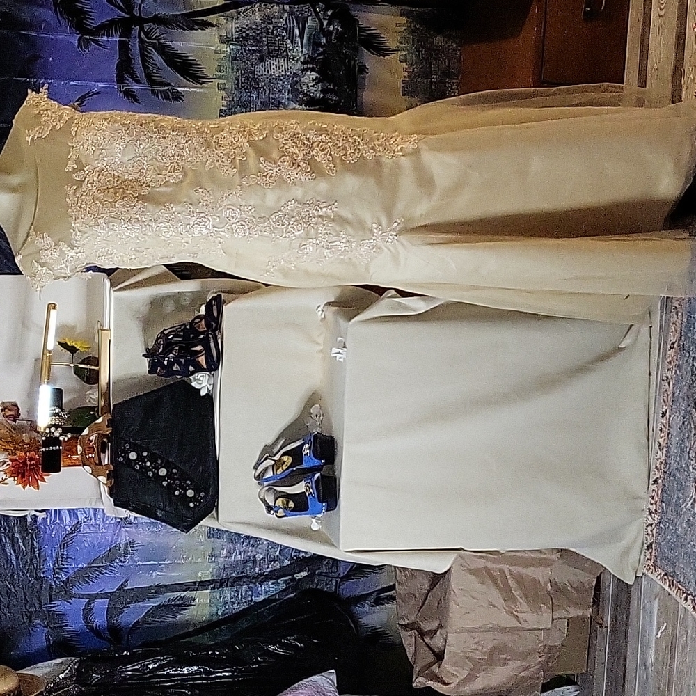 Womans dress